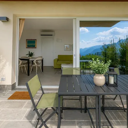 Iseo Breeze Apartament Esmate