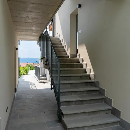 Iseo Breeze * Esmate